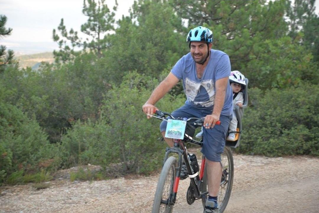 Sağlıklı Yaşam Ve Doğaya Saygı İ&ccedil;in &Ccedil;oluk &Ccedil;ocuk Pedal &Ccedil;evirdiler