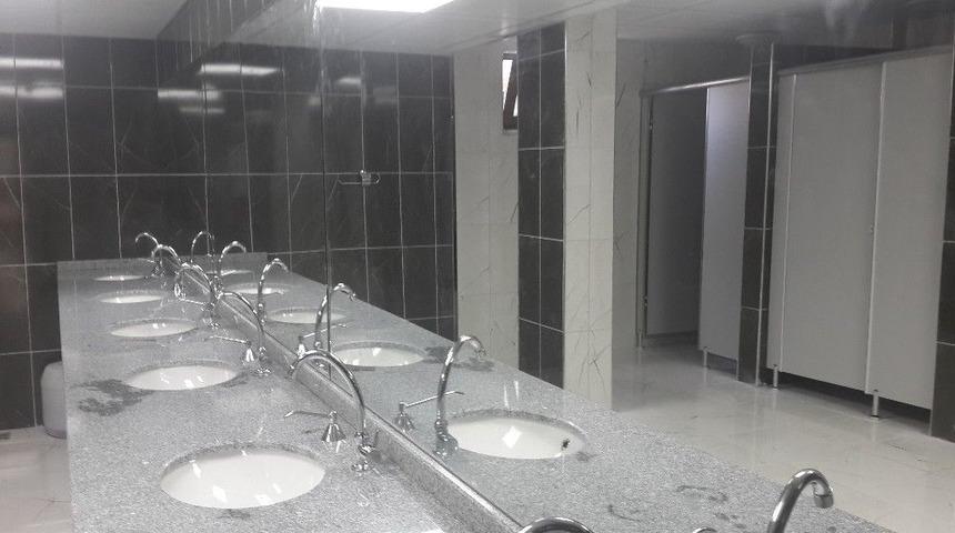 İzmit Belediyesi&rsquo;nin Camilere Desteği S&uuml;r&uuml;yor