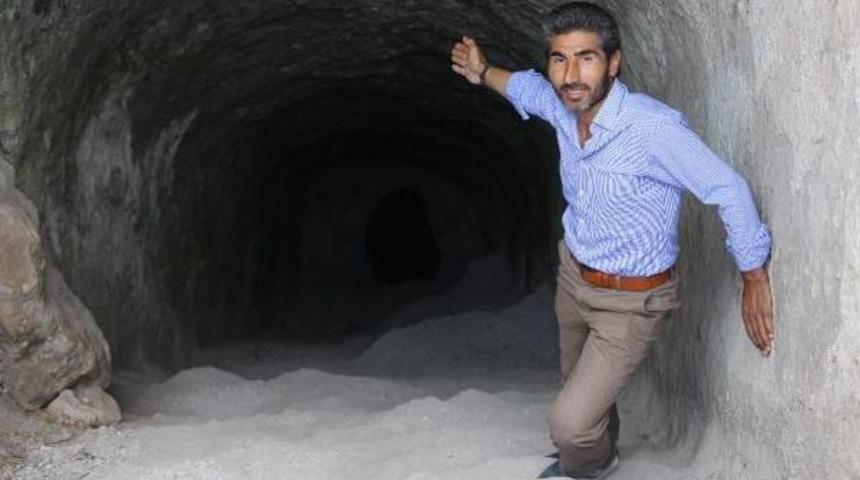 'hev&uuml;k Kalesi' Keşfedilmeyi Bekliyor