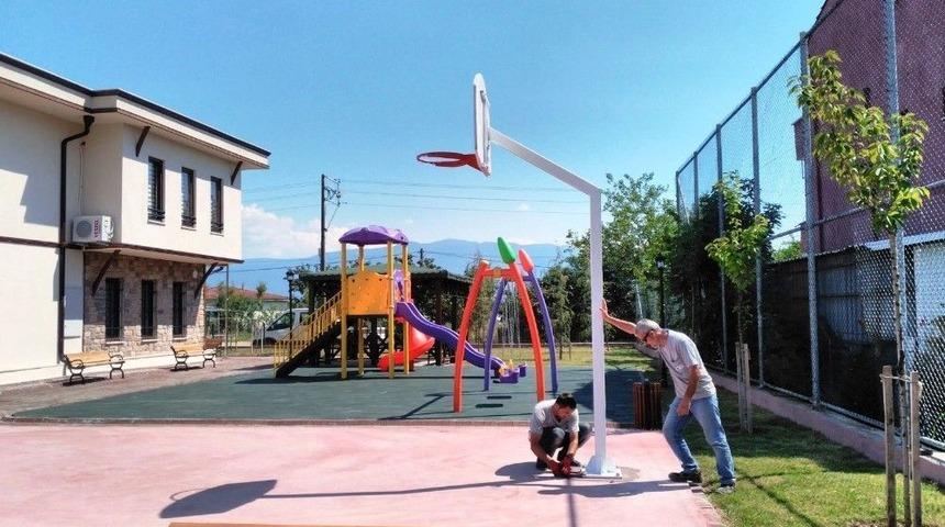 İzmit Parkları Bakıma Alındı