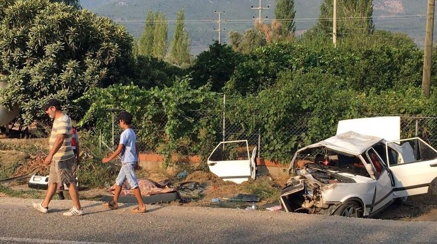 Milas&rsquo;ta Trafik Kazası: 2 &Ouml;l&uuml;, 3 Yaralı