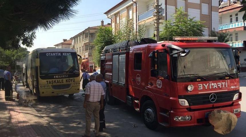 Karaman&rsquo;da Midib&uuml;ste Yangın Paniği