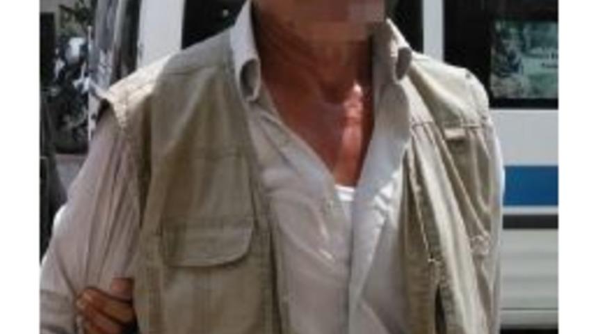 Parkta Kız &Ccedil;ocuklarını Taciz Iddiası Tutuklattı