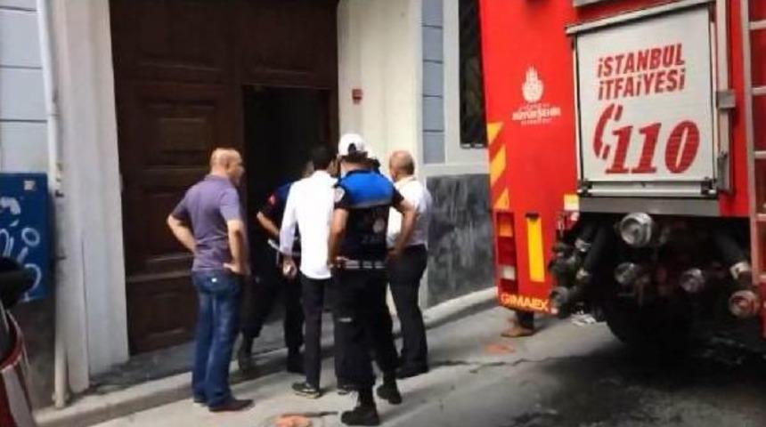 Yunanistan Başkonsolosluğu'nda Yangın (1)