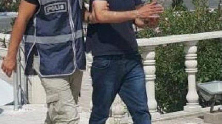 Fo&ccedil;a'da G&ouml;&ccedil;men Ka&ccedil;ak&ccedil;ılığına 6 Tutuklama