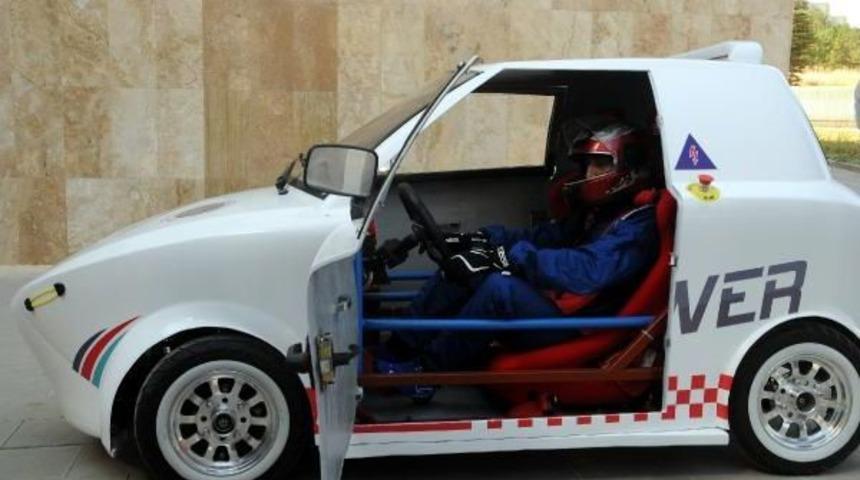 Tokat'ta &Uuml;niversite &Ouml;ğrencileri Elektrikli Otomobil &Uuml;retti