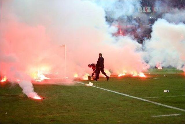 Antalya'da Statta Çıkan Olaylarla Ilgili 49 Kişi Gözaltına Alındı