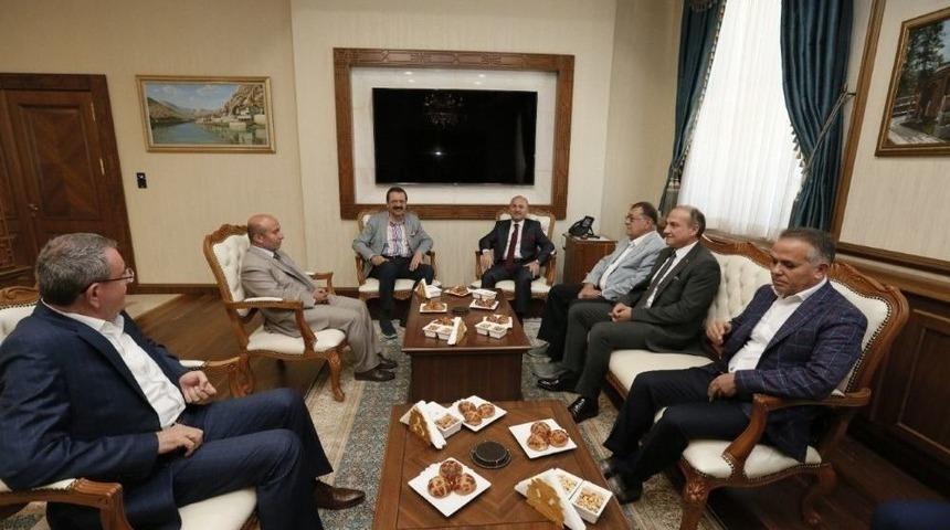 Ntso Başkanı Parmaksız Amasya Ekonomisine Değer Katanlar &Ouml;d&uuml;l T&ouml;renine Katıldı