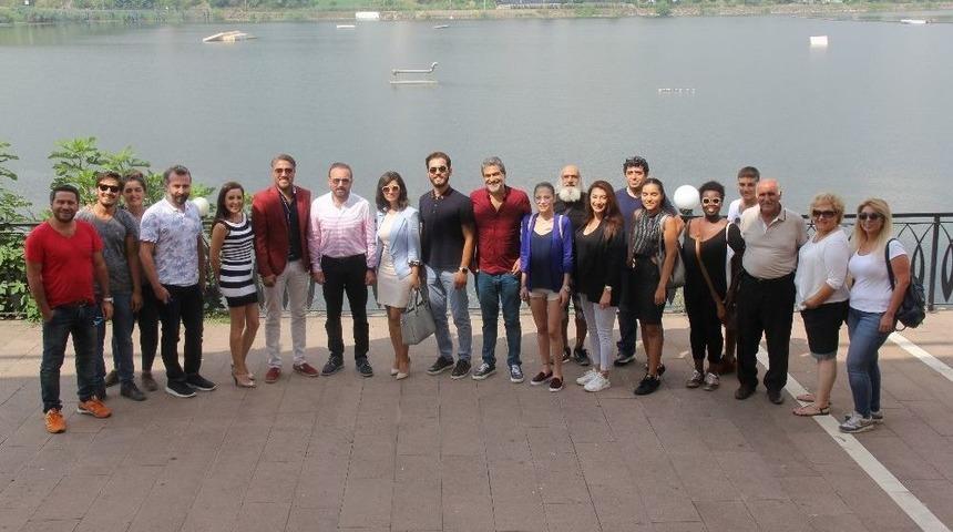 Başkan Doğan, &ldquo;zohak&rdquo; Film Ekibiyle Biraraya Geldi