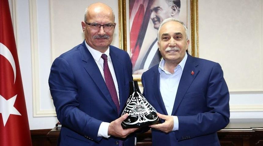 Ato Y&ouml;netimi Gıda, Tarım Ve Hayvancılık Bakanı Fakıbaba&rsquo;yı Ziyaret Etti