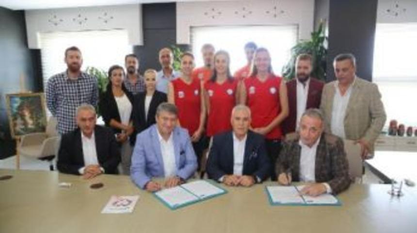 Nil&uuml;fer Belediyespor Hentbolde Sağlık Sponsoru Anlaşması Imzaladı