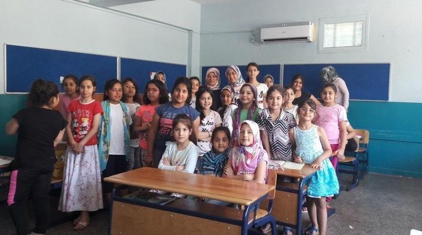 Mira&ccedil; Camii Kur&rsquo;an Kursu &Ouml;ğrencileri Belgelerini Aldı