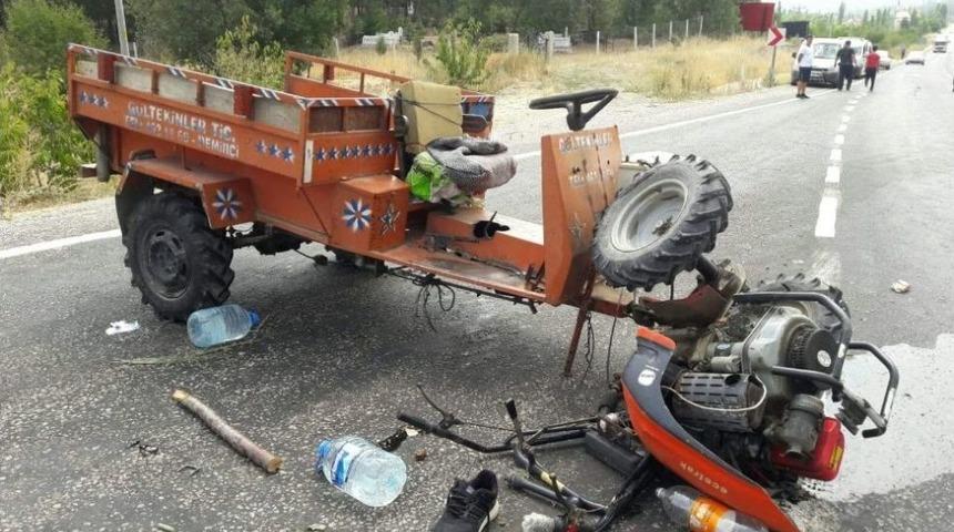 Şaphane&rsquo;de &Ccedil;apa Motoru Devrildi: 3 Yaralı
