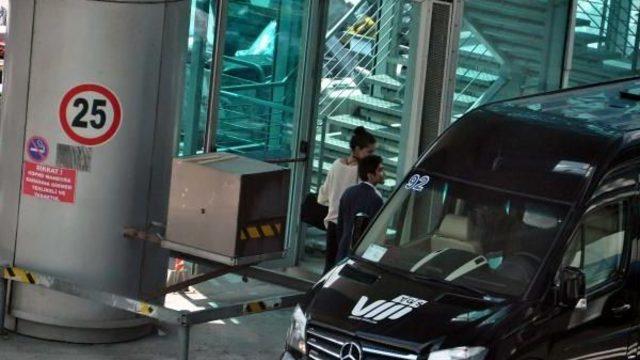 Adriana Lima Ve Metin Hara Bu Kez Birlikte Abd'ye Uçtu (Geniş Haber)