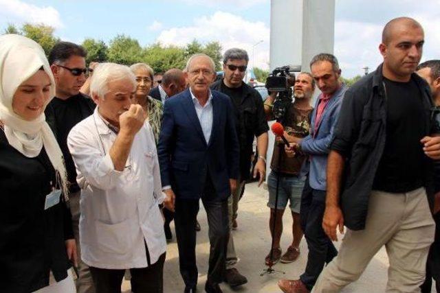 Kılıçdaroğlu, Traktör Kazasında Annesi Ve 2 Kardeşini Kaybeden Gence Sahip Çıktı