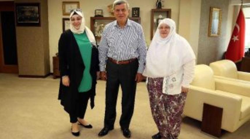 Başkan Karaosmanoğlu, Zeynep Başkanı Ağırladı