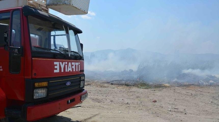 Ortaca&rsquo;da &Ccedil;&ouml;pl&uuml;k Yangını