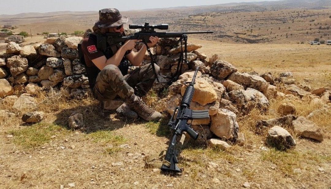 Yakalanan Ter&ouml;rist İtiraf Etti, G&uuml;venlik Kuvvetleri &Ouml;rg&uuml;n M&uuml;himmatlarını Buldu