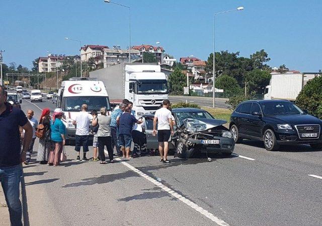 Fatsa’da Trafik Kazaları: 13 Yaralı