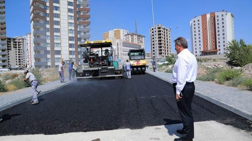 Talas&rsquo;ta Asfalt &Ccedil;alışmalarında Yoğun Mesai