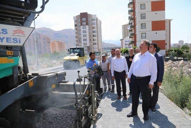 Talas’ta Asfalt Çalışmalarında Yoğun Mesai