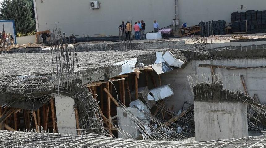 Başkent&rsquo;te İnşaat Kirişleri &Ccedil;&ouml;kt&uuml;: 2 İş&ccedil;i Yaralı