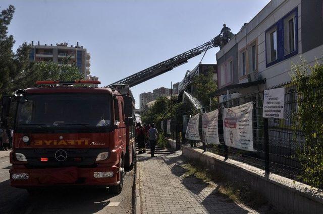 Diyarbakır’da Rehabilitasyon Merkezinde Çıkan Yangın Korkuttu