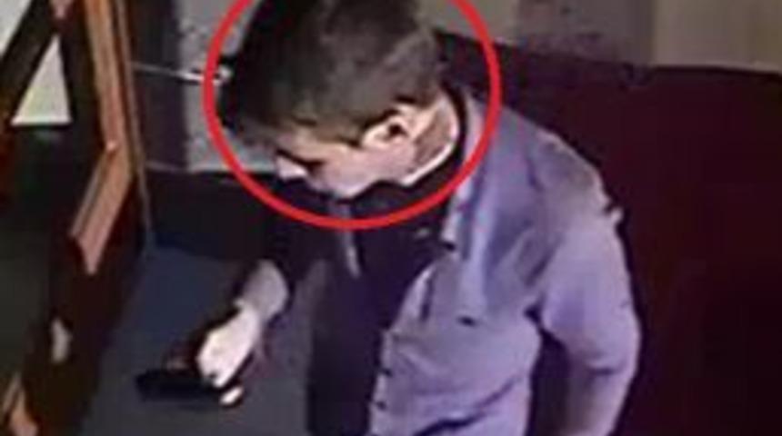 Bisiklet Hırsızını Boynundaki D&ouml;vme Ele Verdi