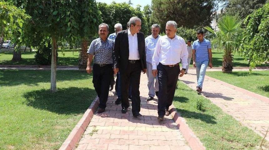 Mahalleyi Gezip Sorunları Vatandaştan Dinledi