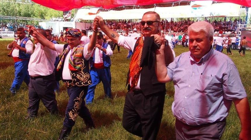 &Ccedil;ardak G&uuml;reşlerine 54 Başpehlivan Katılacak