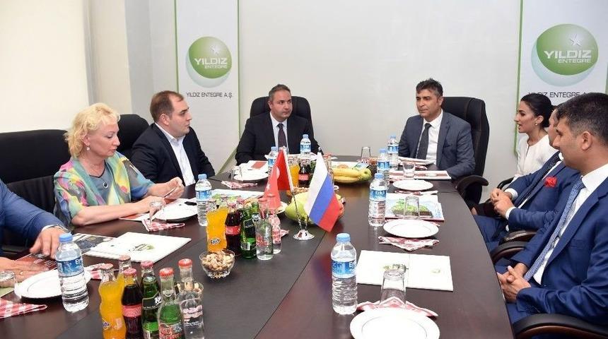 Rusya Sanayi Bakanı Yardımcısı Kalamanov, Akhisar&rsquo;da