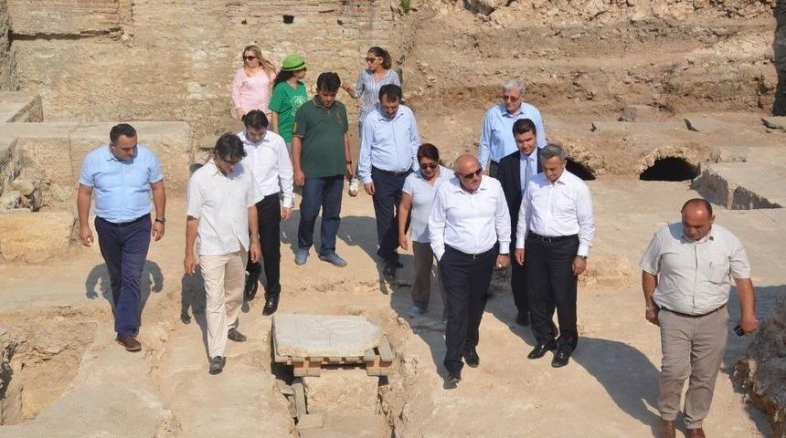 2300 Yıllık Tarih G&uuml;n Y&uuml;z&uuml;ne &Ccedil;ıkıyor