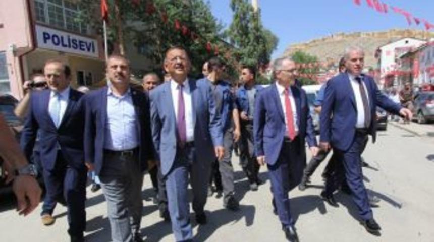 Bakan Ağbal Ve &Ouml;zhaseki Bayburt&rsquo;ta