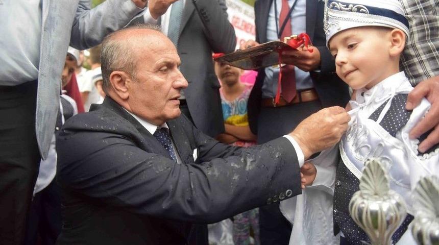 Taşk&ouml;pr&uuml;&rsquo;de 117 &Ccedil;ocuk Erkekliğe İlk Adımını Attı