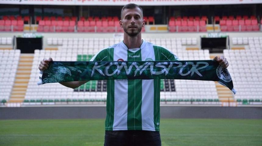 Atiker Konyaspor, Hırvat Stoperle 3 Yıllık S&ouml;zleşme İmzaladı