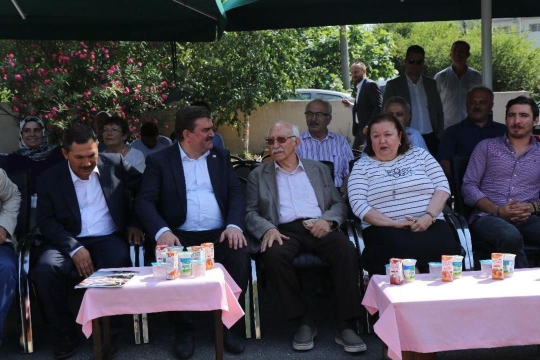 Hayırsever Semiha Kibar&rsquo;dan İhtiya&ccedil; Sahiplerine Tekerlekli Sandalye Bağışı