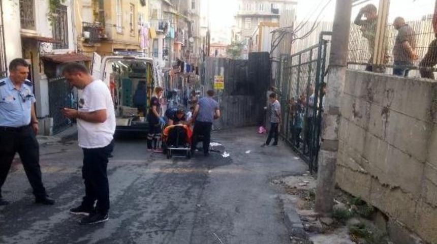 Beyoğlu'nda Silahlı Kavga: 1 Yaralı