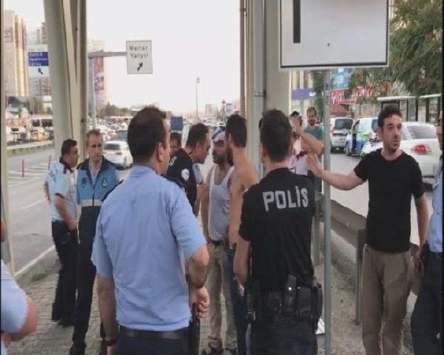 Cevizlibağ da Zabıta- Seyyar Satıcı Kavgası 2