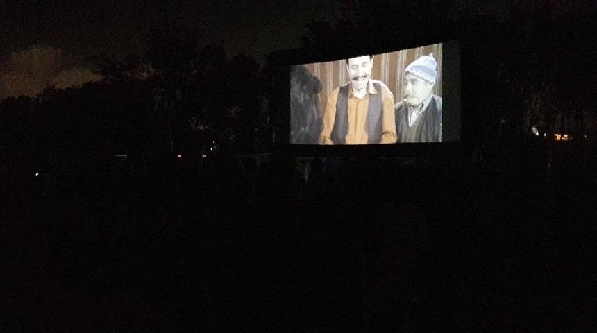 Esenler&rsquo;de &lsquo;yazlık Sinema G&uuml;nleri&rsquo; Başladı