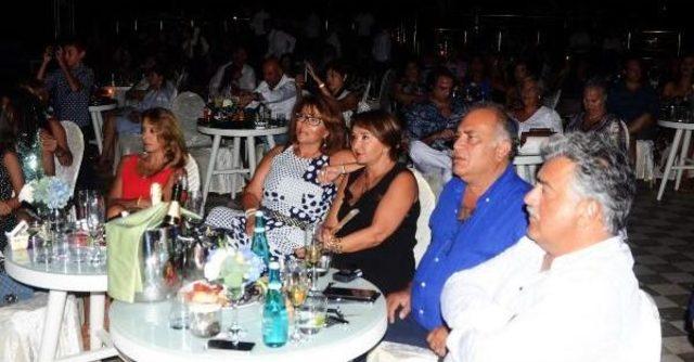 Ajda Pekkan Bodrum'da Konser Verdi