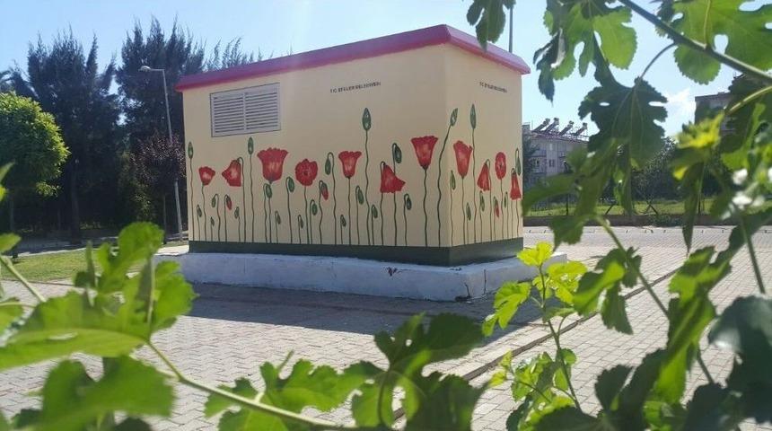 Efeler&rsquo;de Parklar Yenilenmeye Devam Ediyor