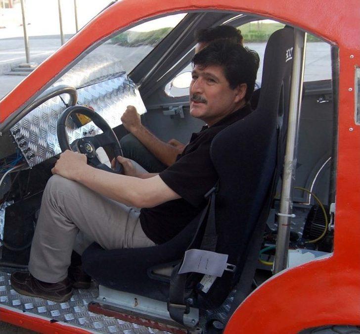 (özel Haber) Bitlis Eren Üniversitesi Bölgenin İlk Elektrikli Arabasını Üretti G5