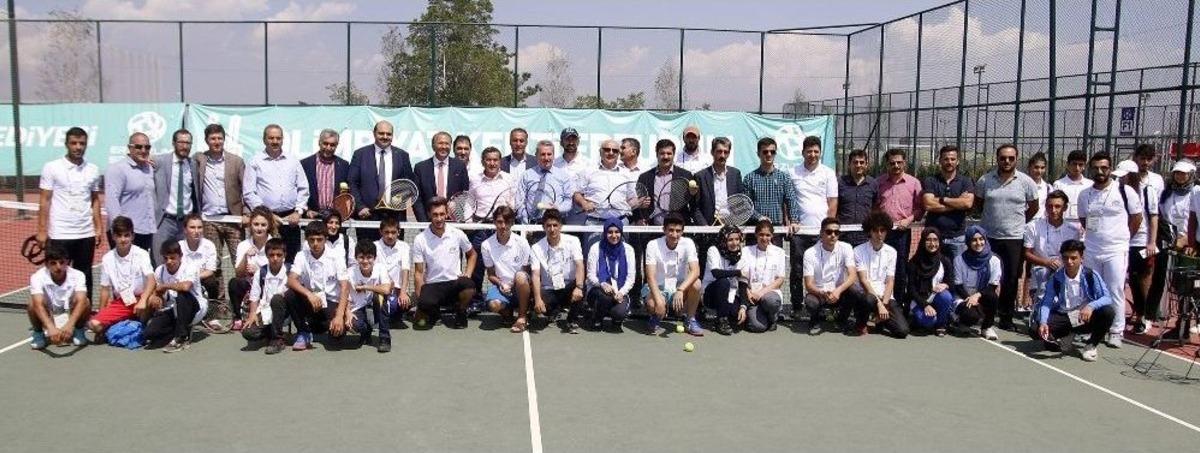 Erzurum&rsquo;da B&uuml;y&uuml;k Buluşma