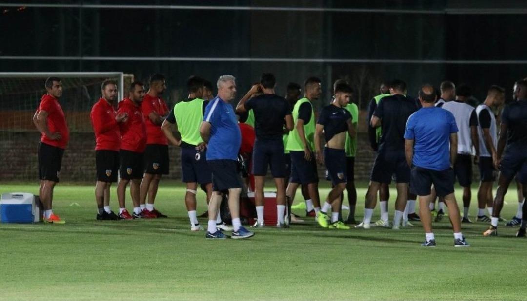 Kayserispor, G&ouml;ztepe Ma&ccedil;ının Hazırlıklarını S&uuml;rd&uuml;rd&uuml;