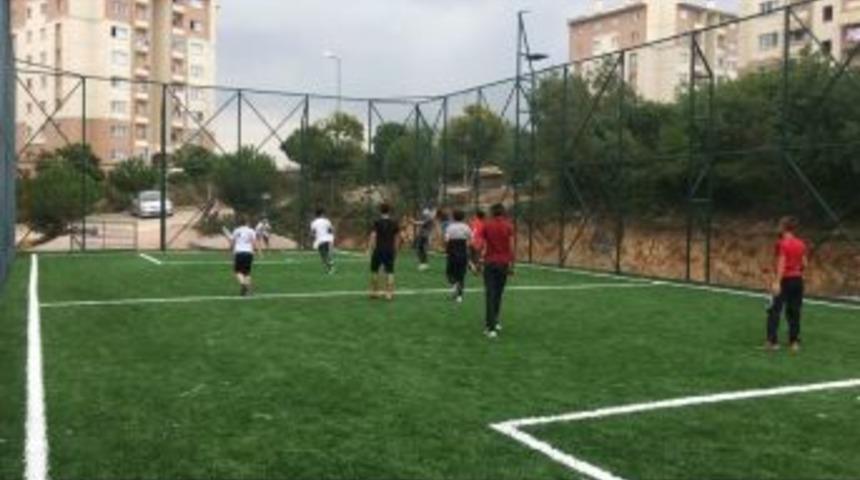 Akpınar Toki&rsquo;ye Basketbol Ve Futbol Sahası