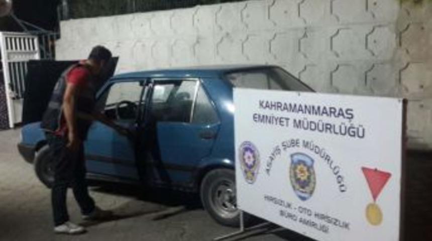 Otomobil Hırsızları Polisten Ka&ccedil;amadı