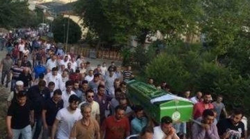 Hayatını Kaybeden Belediye Meclis &Uuml;yesi Son Yolculuğuna Uğurlandı