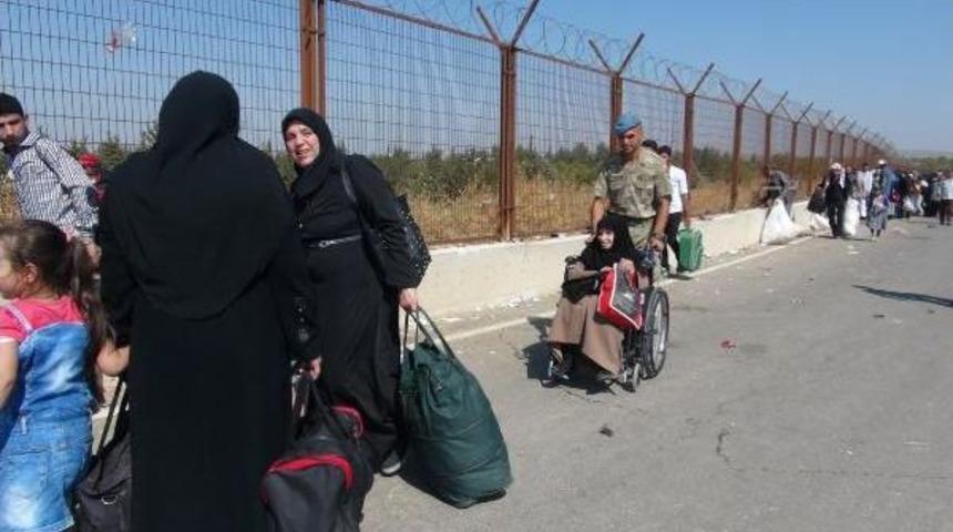 Sığınmacıların Suriye'ye 'bayram Ge&ccedil;işi' S&uuml;r&uuml;yor