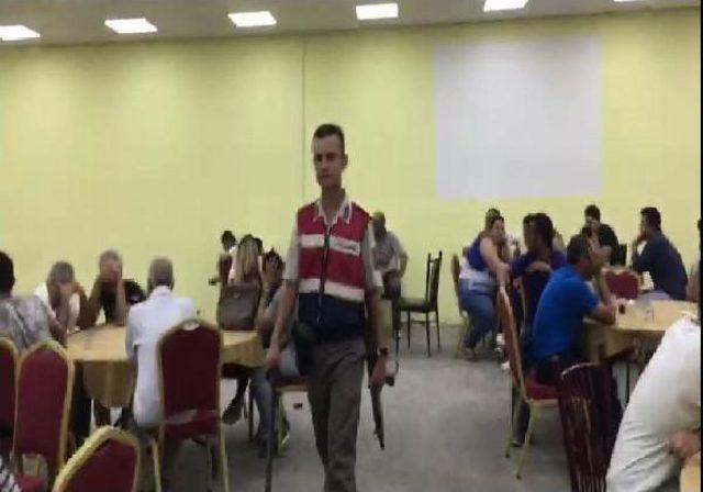 Organizasyon Şirketi Ve Işçi Sendikasına 7'nci Kumar Baskını