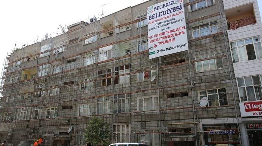 Hunat Mahallesinde Dış Cephe Ve Isı Yalıtım &Ccedil;alışması Devam Ediyor